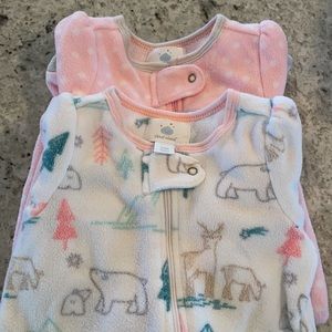 Cloud island fleece onesies. Size 0-3